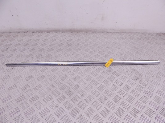 Молдинг стекла двери передней правой наружный BMW X5-series (E53) 51 32 8 251 594