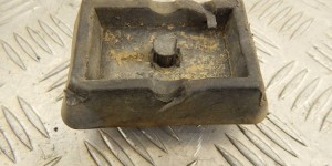 Опора под домкрат (поддомкратная подушка) BMW 5-series (E39) 51 71 7 001 650