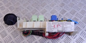 Блок предохранителей BMW X5-series (E53) 61 13 8 383 720
