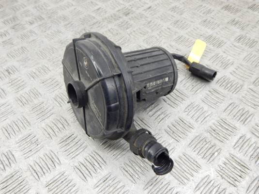 Насос продувки катализатора BMW X5-series (E53) 1 72 7 506 210