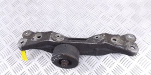 Кронштейн КПП BMW 5-series (E39) 22 32 1 092 477