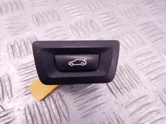 Кнопка открытия багажника BMW 7-series (F01/02) 61 31 9 162 643
