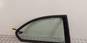 Стекло кузовное боковое правое BMW 3-series (E46) 51 36 8 250 336