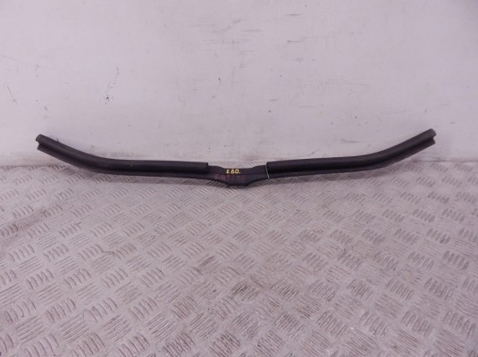 Кронштейн крепления бампера переднего BMW 5-series (E60/61) 51 11 7 063 835