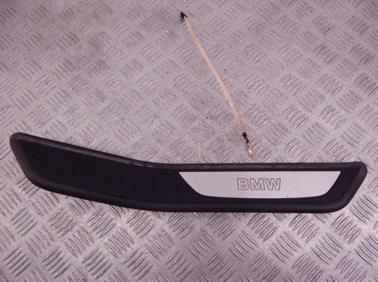 Накладка декоративная BMW 7-series (F01/02) 51 47 8 046 290