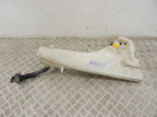 Бачок омывателя BMW X5-series (E70) 61 67 7 161 476 Бачок омывателя BMW X5-series (E70) 61 67 7 161 476