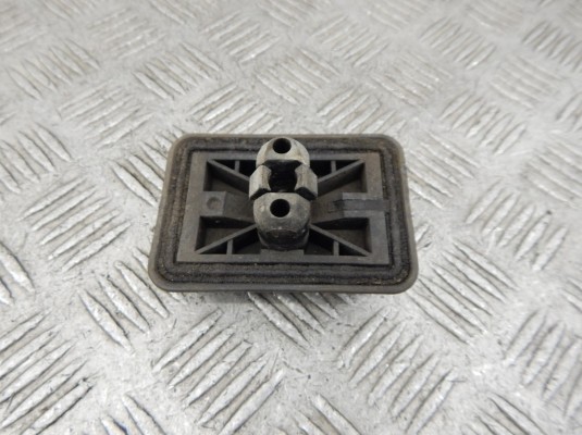 Опора под домкрат (поддомкратная подушка) BMW 7-series (E65/66) 51 71 8 268 885