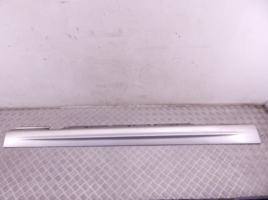 Накладка на порог BMW 3-series (E46) 51 71 8 209 756 Накладка на порог BMW 3-series (E46) 51 71 8 209 756