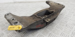 Кронштейн КПП BMW 5-series (E60/61) 22 31 6 761 106