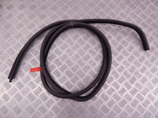 Уплотнитель BMW 5-series (E39) 51 72 7 116 405