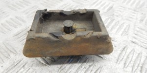 Опора под домкрат (поддомкратная подушка) BMW 5-series (E39) 51 71 7 001 650