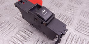 Блок управления стеклоподъемниками BMW 3-series (E46) 61 31 6 902 176 Блок управления стеклоподъемниками BMW 3-series (E46) 61 31 6 902 176