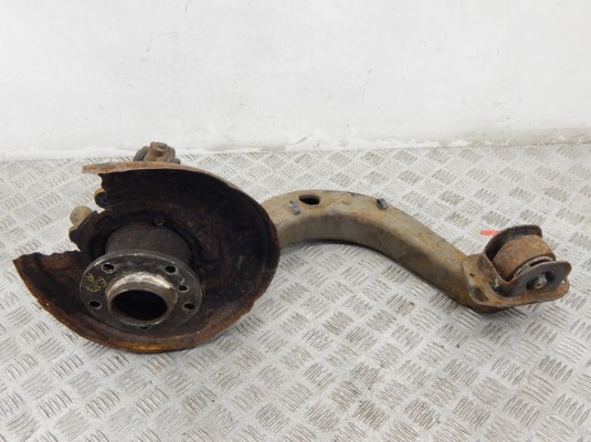 Рычаг задний правый BMW X3-series (E83) 33 30 3 420 502 Рычаг задний правый BMW X3-series (E83) 33 30 3 420 502