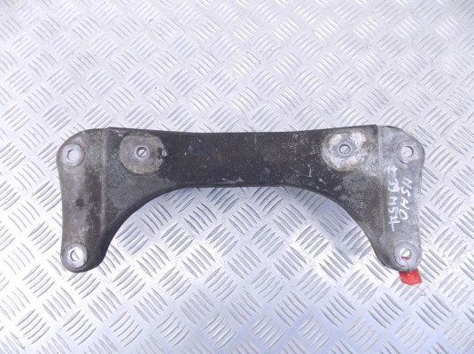 Кронштейн КПП BMW 5-series (E39) 22 32 1 096 106