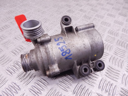 Помпа BMW X1-series (E84) 11 51 7 597 715 Помпа BMW X1-series (E84) 11 51 7 597 715