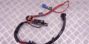 Плюсовой провод аккумулятора BMW 7-series (E65/66) 61 12 6 904 905 Плюсовой провод аккумулятора BMW 7-series (E65/66) 61 12 6 904 905