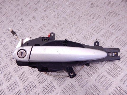 Ручка наружная передняя левая BMW 3-series (E90/91/92) 51 21 7 207 539 Ручка наружная передняя левая BMW 3-series (E90/91/92) 51 21 7 207 539