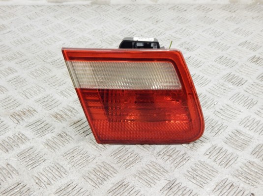 Фонарь крышки багажника левый BMW 3-series (E46) 63 21 8 368 759 Фонарь крышки багажника левый BMW 3-series (E46) 63 21 8 368 759