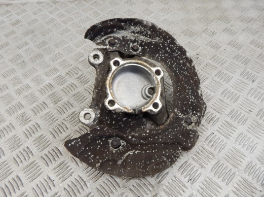 Ступица передняя правая BMW 1-series (E87) 31 21 6 764 444 Ступица передняя правая BMW 1-series (E87) 31 21 6 764 444