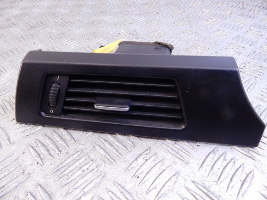 Дефлектор обдува салона BMW 3-series (E90/91/92) 64 22 9 123 297