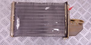 Радиатор отопителя (печки) BMW 3-series (E36) 64 11 8 390 435 Радиатор отопителя (печки) BMW 3-series (E36) 64 11 8 390 435