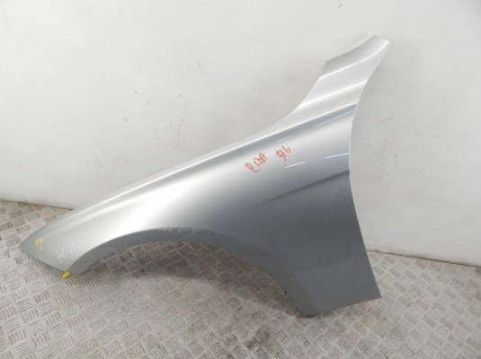 Крыло переднее левое BMW 3-series (F30/31) Крыло переднее левое BMW 3-series (F30/31)