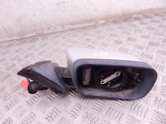 Зеркало наружное правое BMW 5-series (E39) 51 16 8 266 604 Зеркало наружное правое BMW 5-series (E39) 51 16 8 266 604