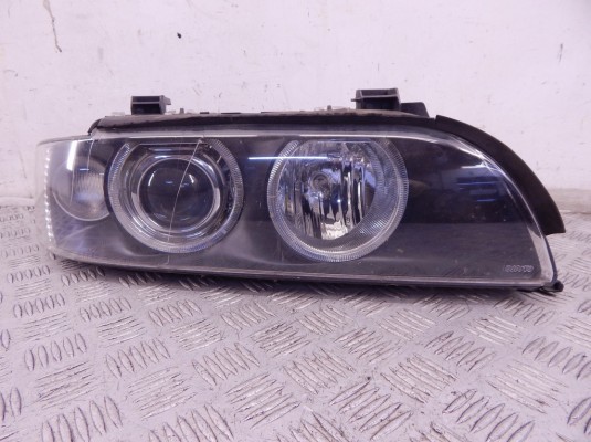 Фара правая BMW 5-series (E39) Фара правая BMW 5-series (E39)
