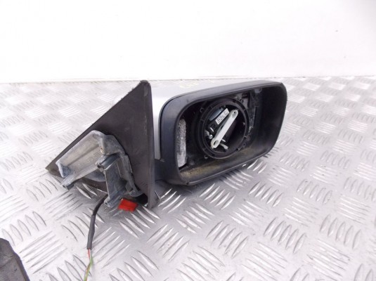 Зеркало наружное правое BMW 3-series (E46) 51 16 8 245 128