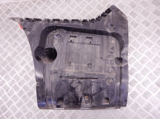 Кронштейн крепления бампера заднего BMW 7-series (F01/02) 51 12 7 183 885