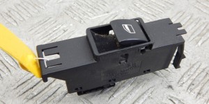 Блок управления стеклоподъемниками BMW 3-series (E46) 61 31 6 902 176