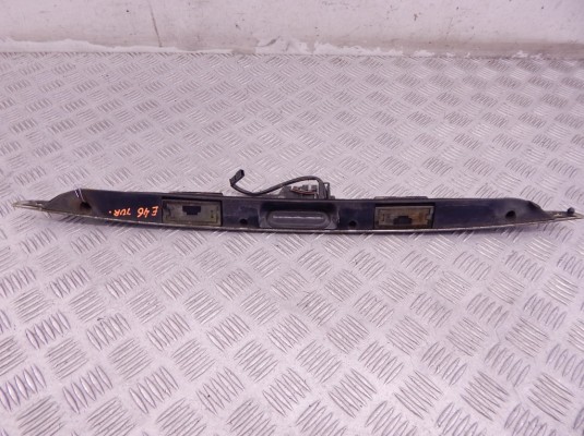 Подсветка номера BMW 3-series (E46) 51 13 7 170 963 Подсветка номера BMW 3-series (E46) 51 13 7 170 963