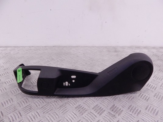 Накладка боковая на сиденье BMW 5-series (E60/61) 52 10 7 230 533