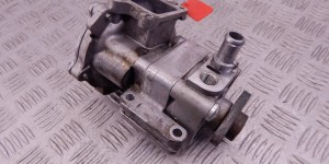 Насос гидроусилителя руля BMW 3-series (E46) 32 41 6 756 611 Насос гидроусилителя руля BMW 3-series (E46) 32 41 6 756 611