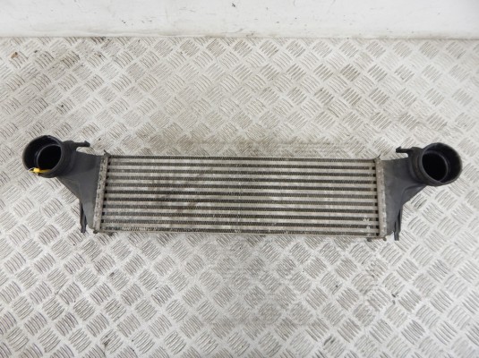 Интеркулер BMW X5-series (E53) 17 51 7 791 231 Интеркулер BMW X5-series (E53) 17 51 7 791 231