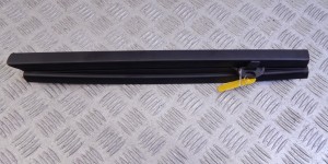 Шторка двери BMW X5-series (E53) 51 16 8 266 357