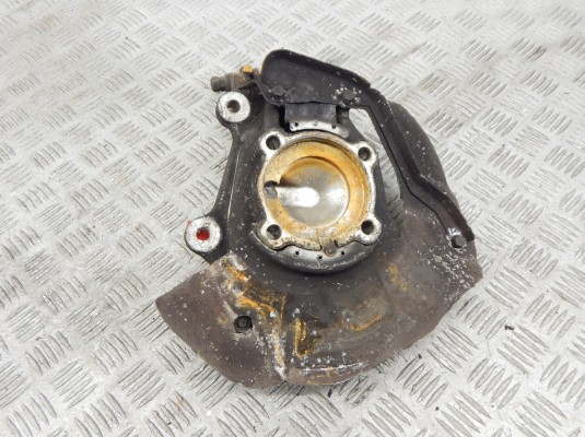 Ступица передняя правая BMW 5-series (E39) 31 21 1 092 854