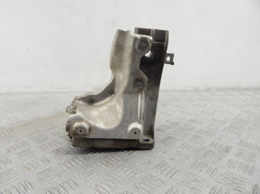 Кронштейн двигателя BMW X5-series (E70) 22 11 6 777 263