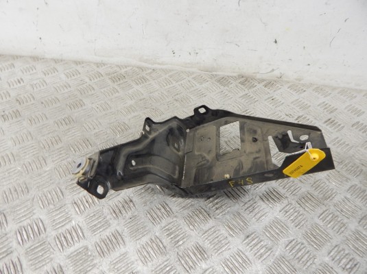 Кронштейн BMW X1-series (F48) 51 64 7 342 502 Кронштейн BMW X1-series (F48) 51 64 7 342 502