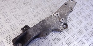 Кронштейн двигателя BMW 3-series (E36) 11 81 1 137 015
