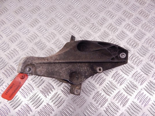 Кронштейн двигателя BMW 3-series (E36) 11 81 1 139 821 Кронштейн двигателя BMW 3-series (E36) 11 81 1 139 821