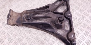 Кронштейн крепления бампера заднего BMW 5-series (E60/61) 51 12 7 060 795