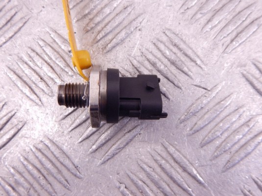 Датчик давления топлива BMW X5-series (E53) 13 53 7 812 345 Датчик давления топлива BMW X5-series (E53) 13 53 7 812 345