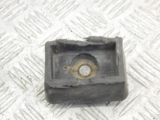 Опора под домкрат (поддомкратная подушка) BMW 7-series (E65/66) 51 71 7 039 760