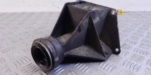 Кронштейн полуоси BMW X5-series (E53) 31 53 7 503 120