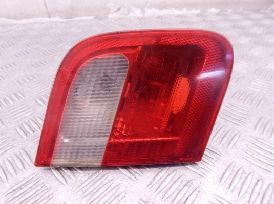 Фонарь крышки багажника левый BMW 3-series (E46) 63 21 8 364 923 Фонарь крышки багажника левый BMW 3-series (E46) 63 21 8 364 923