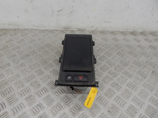 Подстаканник BMW X5-series (E53) 51 16 8 402 941