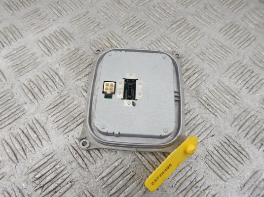 Блок розжига ксенона BMW X3-series (E83) Блок розжига ксенона BMW X3-series (E83)