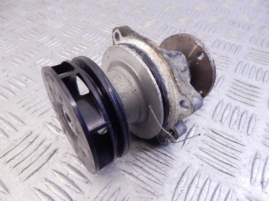 Помпа BMW 5-series (E39) 11 51 0 032 679