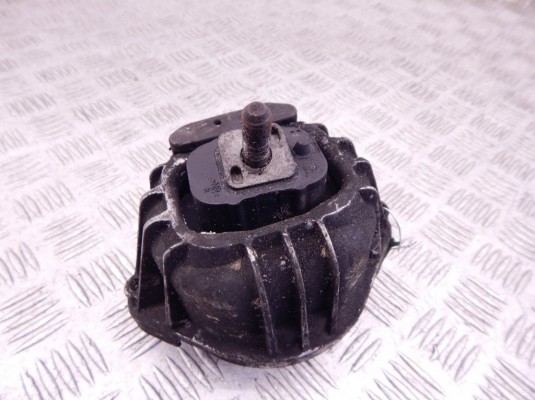 Подушка крепления двигателя BMW 3-series (E90/91/92) 22 11 6 760 332 Подушка крепления двигателя BMW 3-series (E90/91/92) 22 11 6 760 332